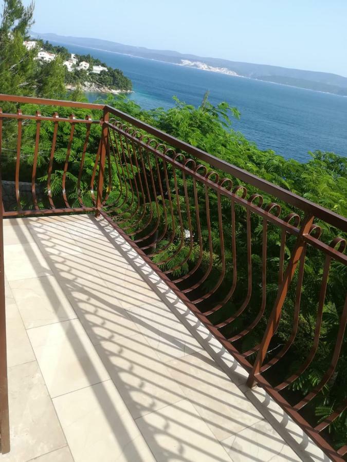 Apartmani Ujdur Omis Bagian luar foto